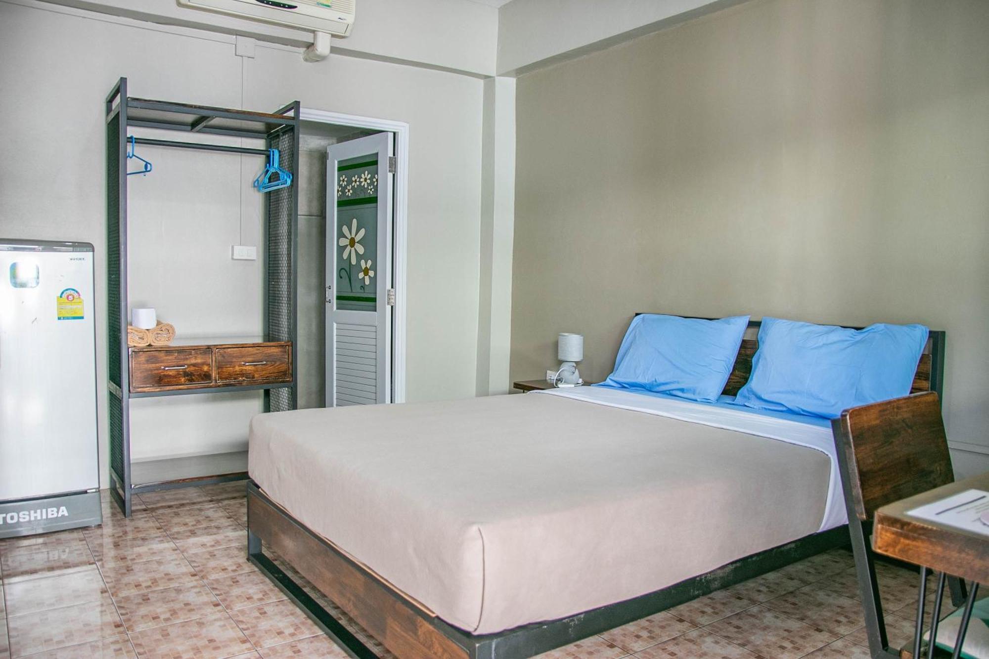 Hotel Chada House Chiang Mai Exterior foto
