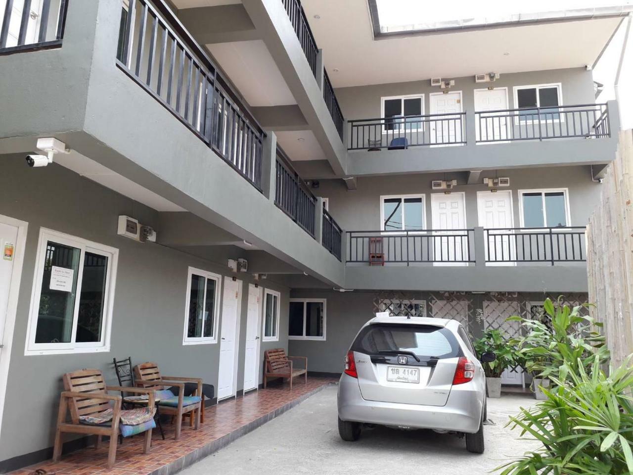 Hotel Chada House Chiang Mai Exterior foto