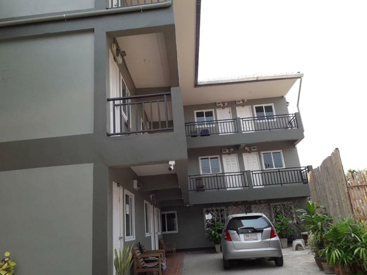 Hotel Chada House Chiang Mai Exterior foto